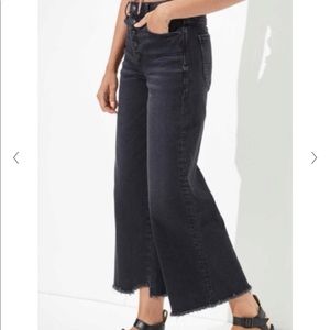 American Eagle NWT Black Denim Wide-Leg Crop Jeans with Button Fly